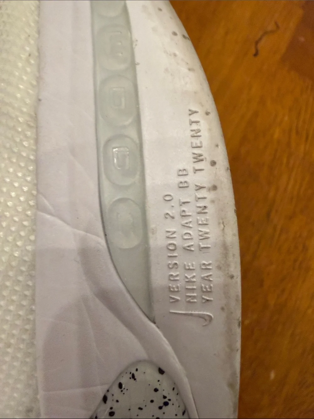 Nike men White and Black Speckled Adaptive Sneakers 8.5